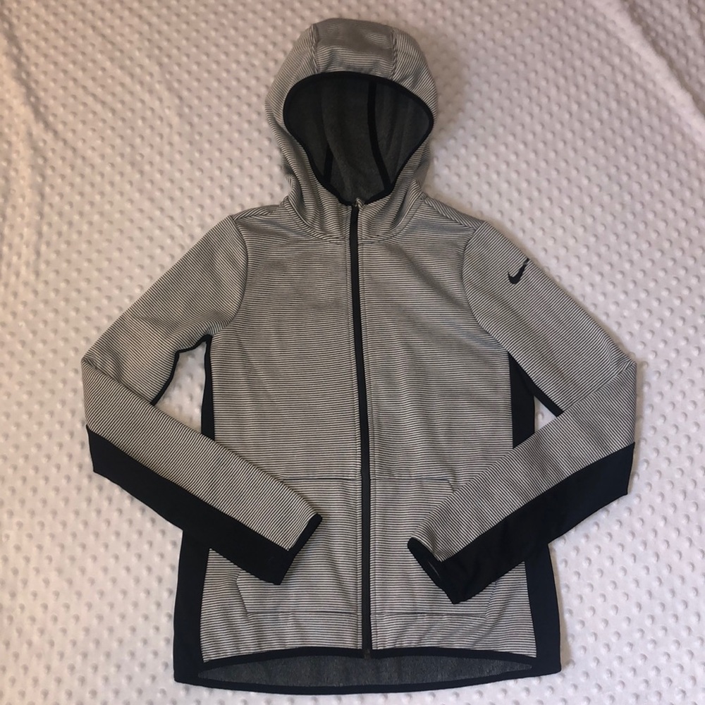 Nike DRI-FIT zip up jacket!